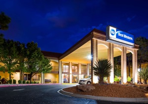 Best Western Airport Albuquerque InnSuites Hotel & Suites