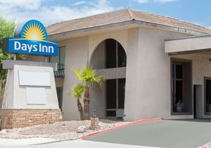 Days Inn by Wyndham Lake Havasu