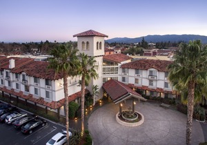 DoubleTree by Hilton Campbell - Pruneyard Plaza