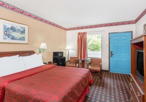 Days Inn by Wyndham North Columbia Ft. Jackson