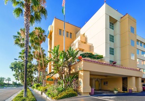 La Quinta by Wyndham Anaheim