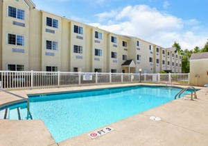 Microtel Inn & Suites by Wyndham Walterboro