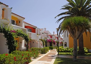 Bungalows Cordial Green Golf