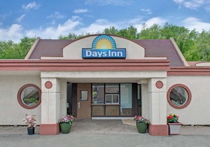 Days Inn by Wyndham Washington