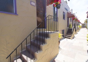 Capitola Venetian Hotel