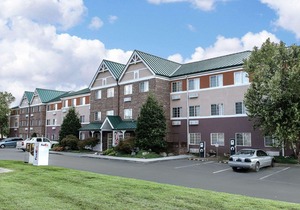 MainStay Suites Knoxville Airport