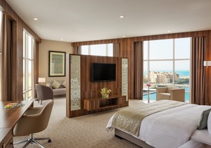 Bay La Sun Hotel & Marina