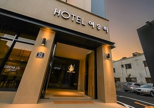 Yeoubi Hotel Changwon
