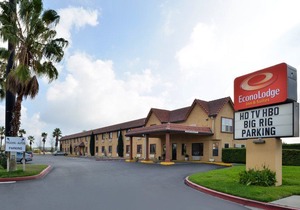 Econo Lodge Inn & Suites Corning