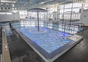 3 bedroom accommodation in Towyn