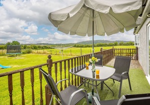 3 Black Horse Cottages, PENTRAETH