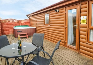 Somerset Lodge, KIPLIN