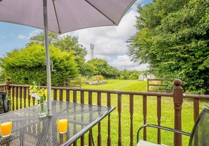 2 Black Horse Cottages, PENTRAETH