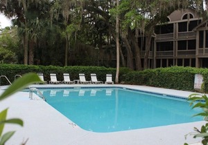 Beautiful 2 BR Villa! Neighborhood Pool! Amenity Cards Included! Close to Beach!
