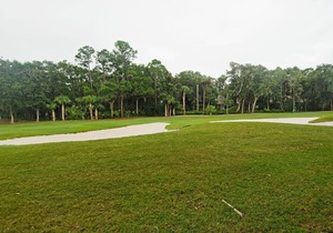 Beautiful 2 BR Villa! Neighborhood Pool! Amenity Cards Included! Close to Beach!