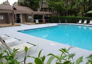 Beautiful 2 BR Villa! Neighborhood Pool! Amenity Cards Included! Close to Beach!