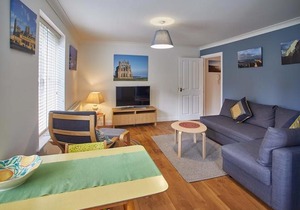 Whitehall 1 Apartment