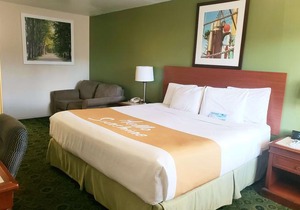 Days Inn by Wyndham Westley