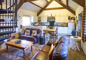 Bwthyn y Dderwen (Oak Cottage)