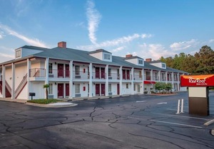 Red Roof Inn & Suites Wilson