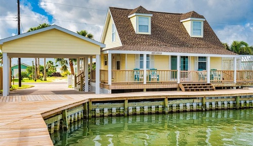 House (2 Bedrooms)