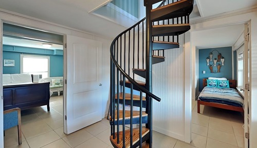 House (4 Bedrooms)