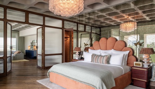 Suite (Corniche View)