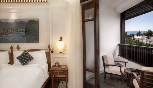 Premium Ocean View King Room