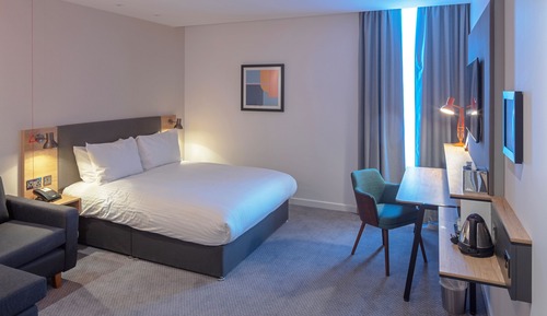 Standard Room, 1 Queen Bed