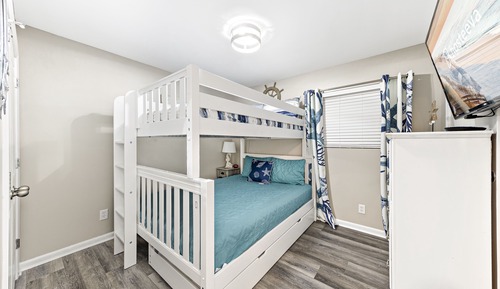 Signature Condo, 2 Bedrooms, Balcony, Partial Ocean View