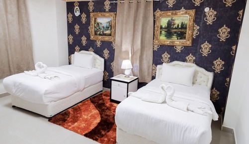 Standard Twin Room