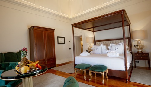 Solar Premium Tower Suite