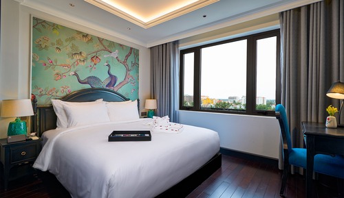 Deluxe Room, City View