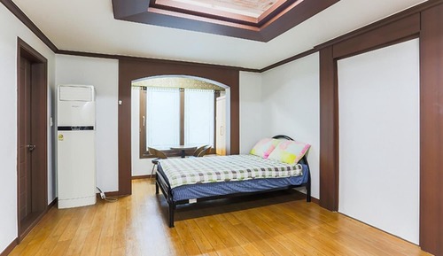 Room (Cosmos)