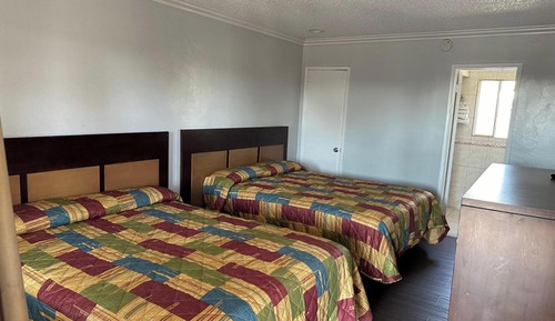 Room, 2 Queen Beds, Smoking