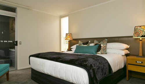 Premium Spa Suite