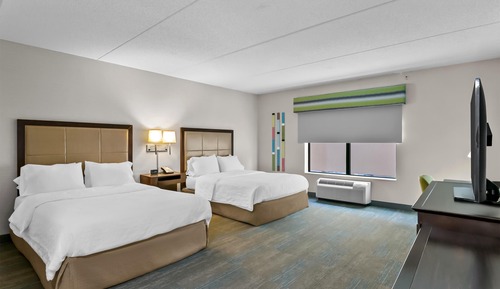 Room, 2 Queen Beds, Accessible, Bathtub