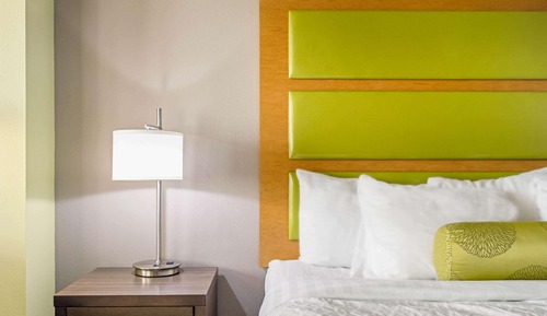 Room, 1 King Bed, Accessible (Mobility/Hearing Impaired Accessible)