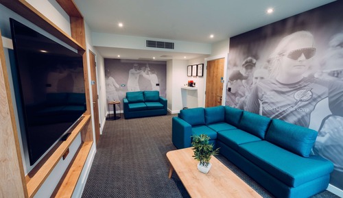 Room, 2 Twin Beds (with Lounge)