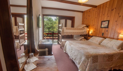 Deluxe Quadruple Room