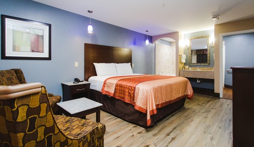 Jacuzzi Suite, 1 King Bed, Non-Smoking