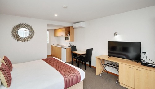 Executive Studio, Non Smoking, Kitchen (SUPERIOR STUDIO)