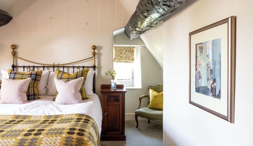 One Bedroom John Baskerville Suite