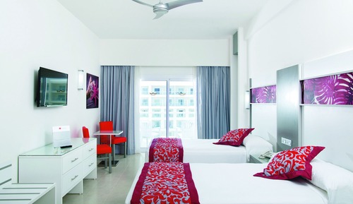 Triple Room (B2C-CA)