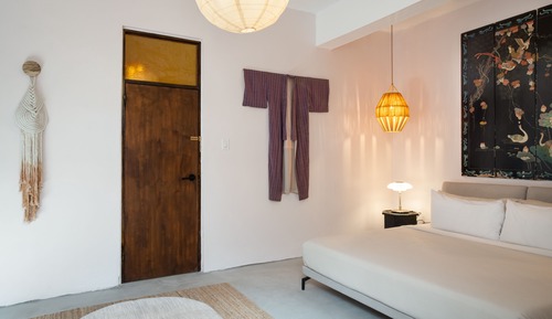 Deluxe Suite, 1 King Bed, Terrace