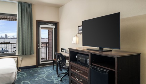 Room, 2 Queen Beds, Harbor View