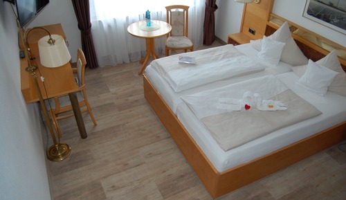 Classic Double Room