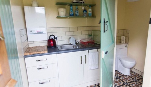 Mobile Home, Shared Bathroom, Garden View (Willow Vintage Caravan)