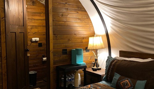 Glamping Wagon - Includes Shower/Restroom