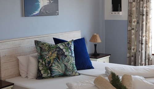 Standard Double or Twin Room, 2 Twin Beds, Ensuite, Sea Facing